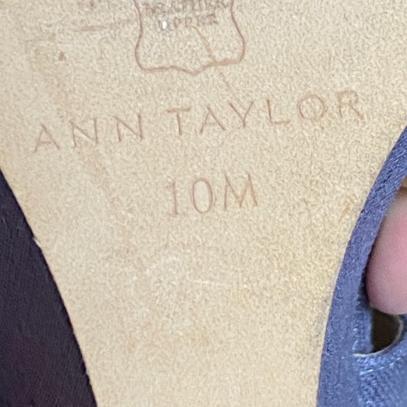 Ann Taylor Slate Blue Linen Wedges - Picture 6 of 7